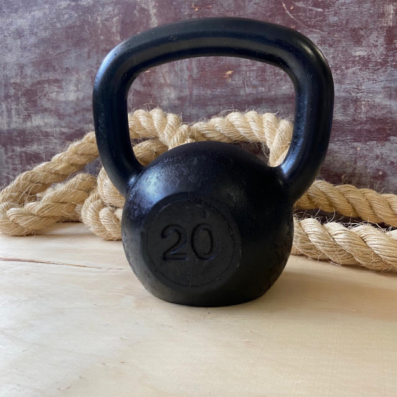 Kettlebell 20 Kg  Cross Sports Equipamentos